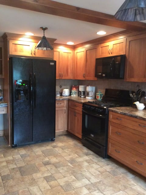 fully equipped kitchen