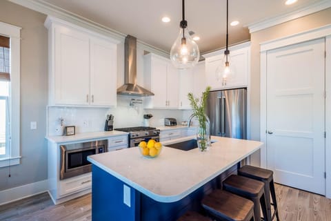 Kitchen Island Seating for 4