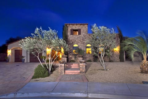 The front of the house is on over an acre of land with all the privacy you want