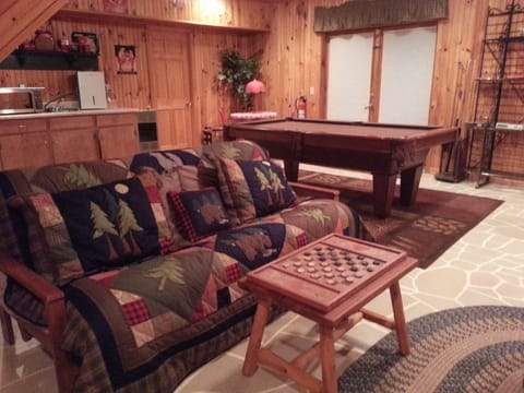 Sofa and trundel bed with full bath, easy access to hot tub on porch - Wow!