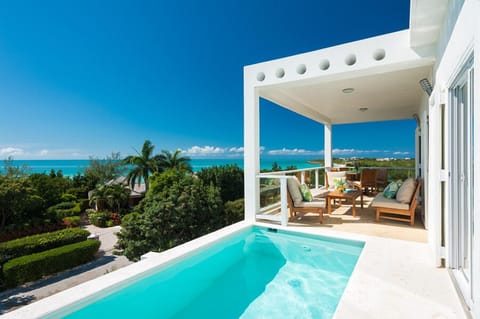 Villa Blanca on Taylor Bay