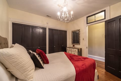 Luxury linens on all beds. 