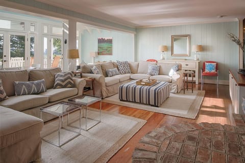 Main Living Room / Great Room