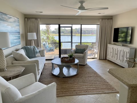 Living Room overlooks Golf Course Pond, great for catch and release fishing!