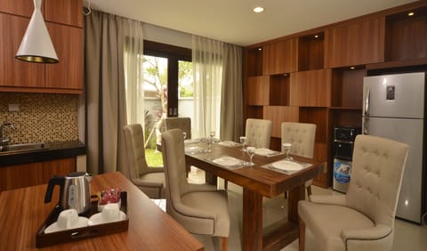 3 BR Villa Near Echo Beach & Finn's BC