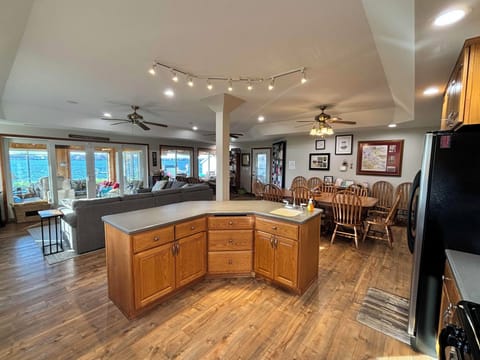 Kitchen, Dining and Family Room