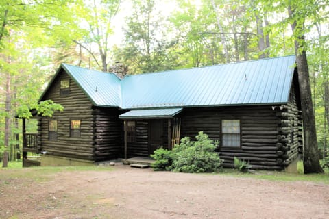  Beautiful Log Cabin, Jackson NH
WE DO NOT ADVERTISE ON CRAIG’S LIST