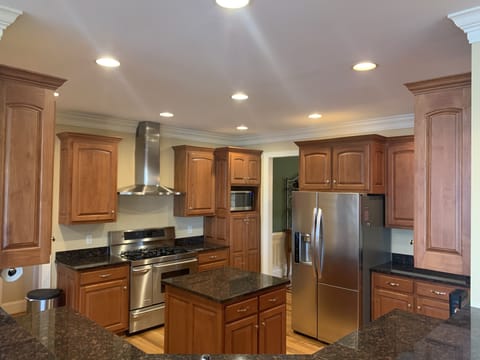 Fully stocked kitchen for entertaining
