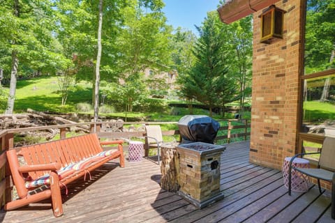 McGaheysville Vacation Rental | 3BR | 2BA | 1,300 Sq Ft | Stairs Required
