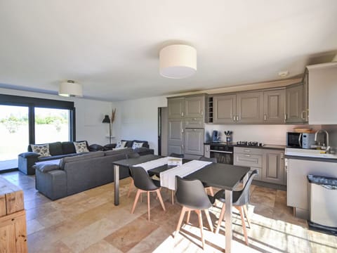 Furniture, Table, Chair, Wood, Couch, Cabinetry, Interior Design, Flooring, Floor, Kitchen