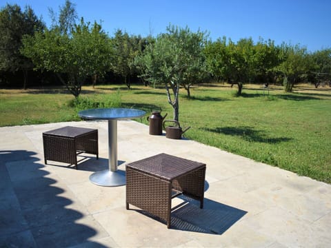 Property, Grass, Tree, Table, Park, Furniture, Lawn, Architecture, Design, House