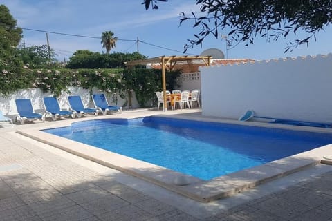 Pool area