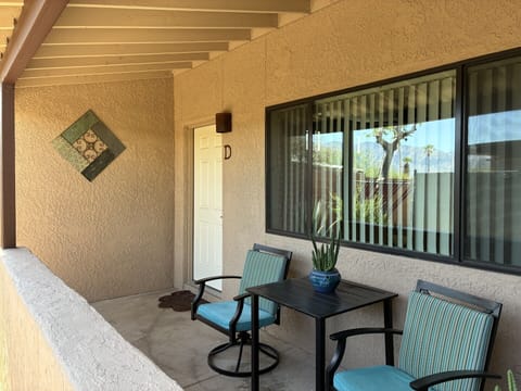 Front porch with views of Catalina Mountains.