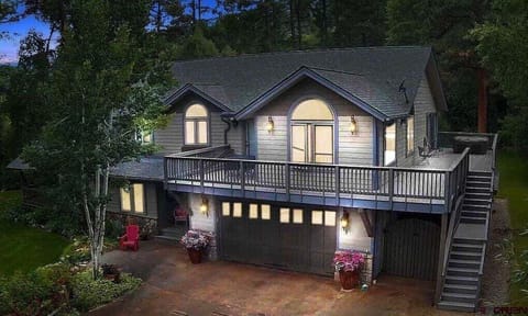 The Riverbend Hideaway