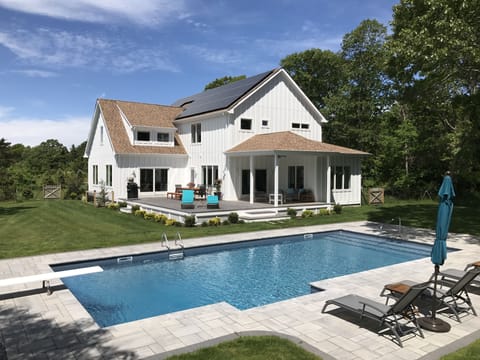 Private, Sunny, Relaxing Fun!