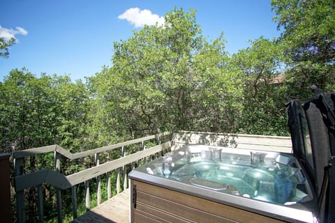 Hot Tub in summer