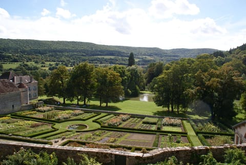 Barbirey 's private gardens
