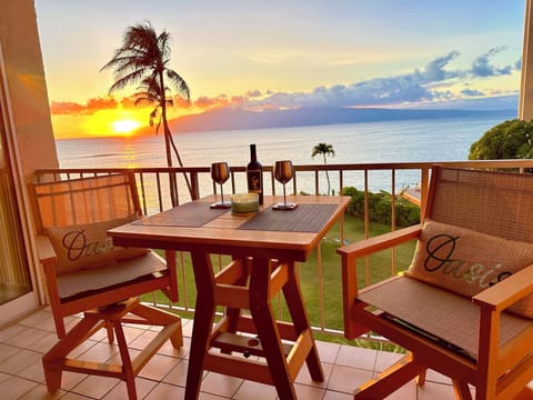 Lanai/Balcony with Amazing Views. 