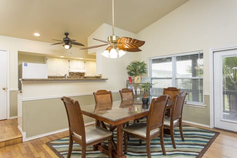 Open concept kitchen and dining area.