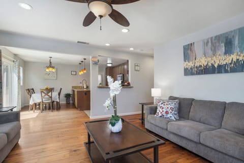 Relax in the comfort of this house after a day at the Beach. Permit #str21-1275