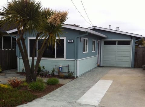 FRONT of our CUTE beach house