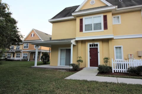 Corner unit, facing reserve and close to small pool and playground
