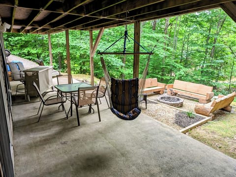 Covered entertaining lower outside area