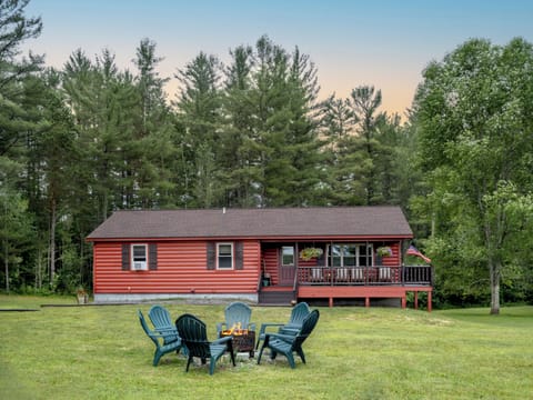 Welcome to Log Haven, your home away from home!