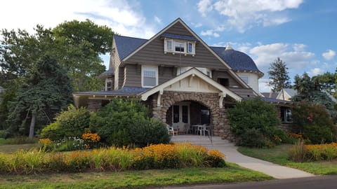 Front of the House, porch looking out on Long Island Sound