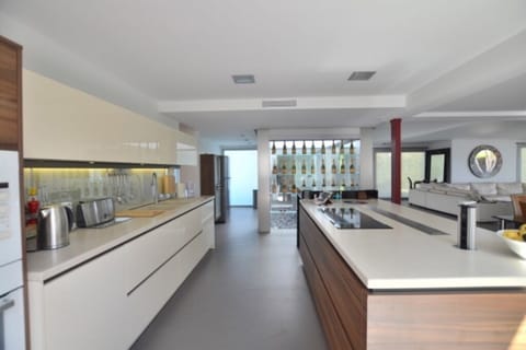 Open Plan Kitchen and feature atrium