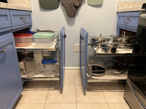 Easy access to kitchen supplies