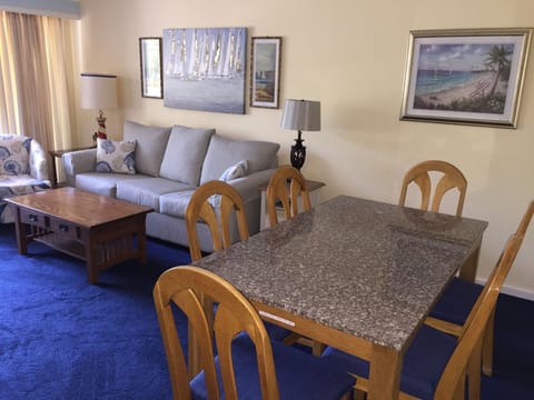 Living Room/Dining Room
