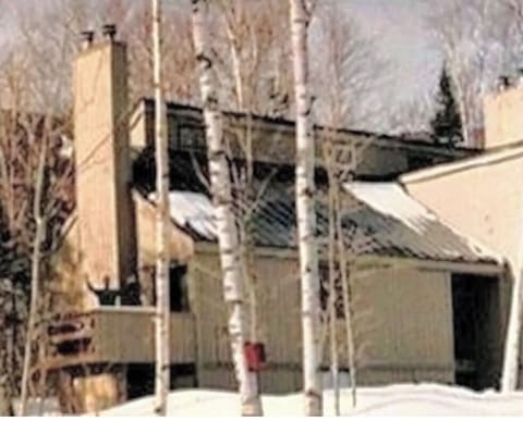 Upper End Unit. North, East & South exposure. Decks in full sun, if not snowing.