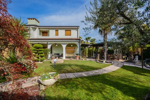 front house with private garden