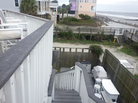 Beach access door - Lower Deck