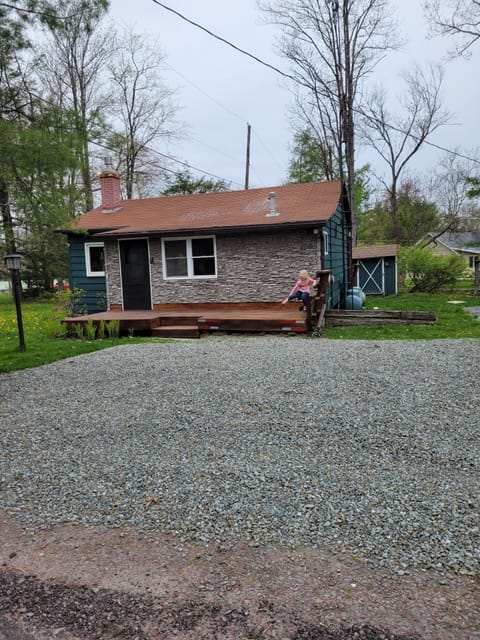 Front of the cabin at 106 Perry Rd. Greentown PA