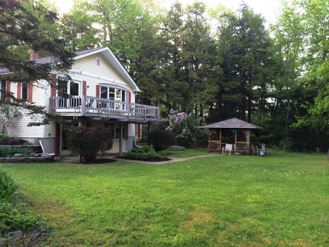 LAKEFRONT SIDE OF HOUSE