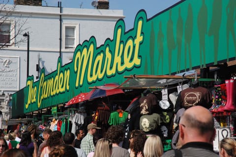To Camden Market-  Buckingham Palace - Oxford Street,  Galeries - all 10-15 mins