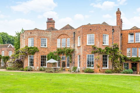 A close up of the Centre from the South Lawn