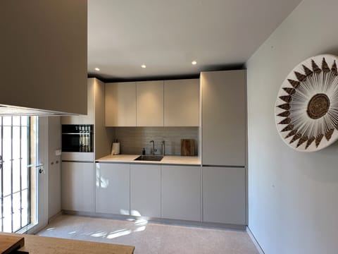 With advanced purified drinking water system