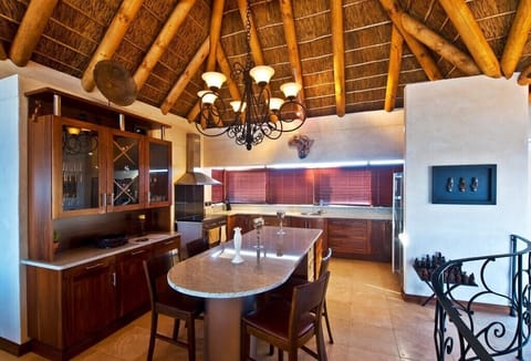 Fully equipped kitchen