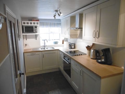 Well-equipped kitchen