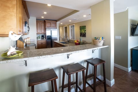 open bar seats three additional people with open design