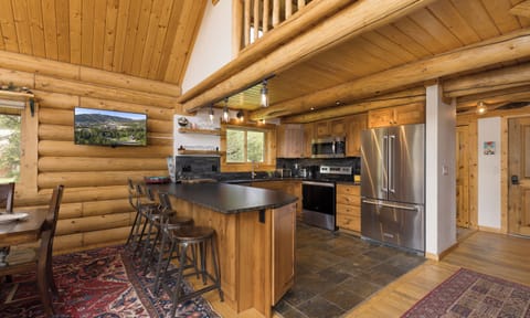 35 White Otter kitchen1