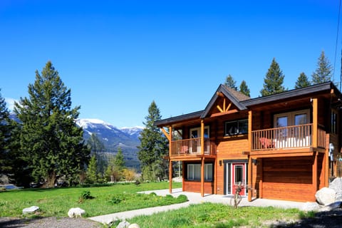 The Lodge, boasting breathtaking views in all directions.