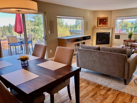 Dining/Living Room, with views to South and East.