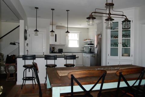 Dining Room to Kitchen