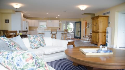 Lake Side  Great Room View - South Unit 