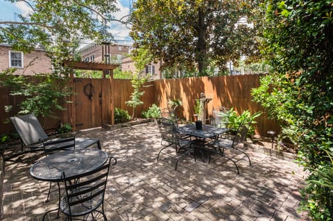 Private Courtyard