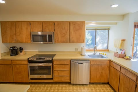 New Stainless Steel Oven, Dishwasher and Microwave